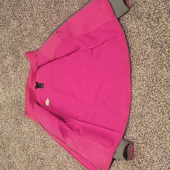 The North Face- size medium jacket - Picture 4 of 7